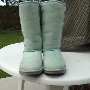 🌟Reduced◀Ugg's lightly used. Baby blue.