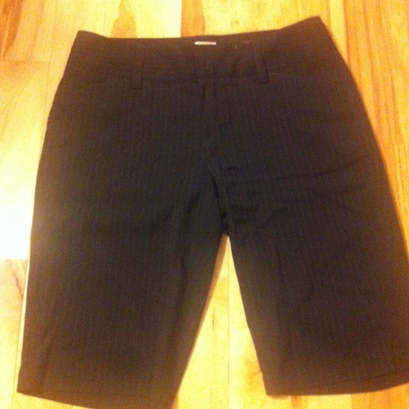 Knee length dress shorts