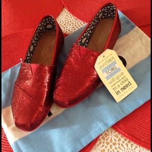 Classic Toms Red Glitter