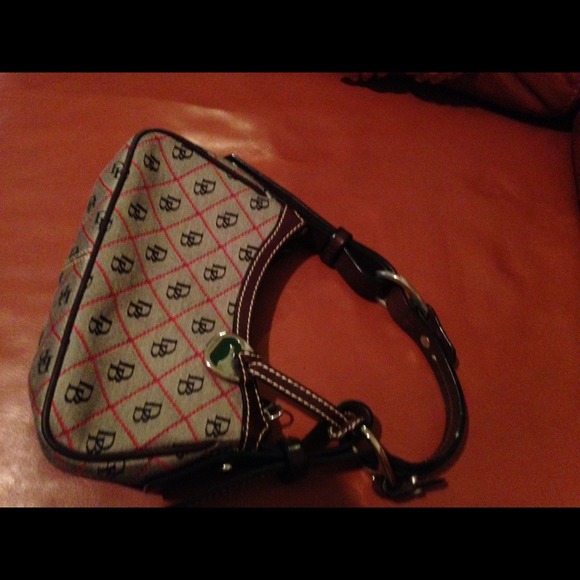 🌟REDUCED Dooney & Burke purse - Picture 1 of 2