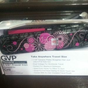 💥💥Reserved💥💥GVP Travel Flat Iron