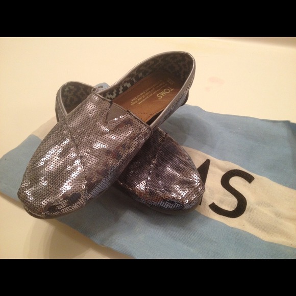 Cute sequin TOMS worn once!