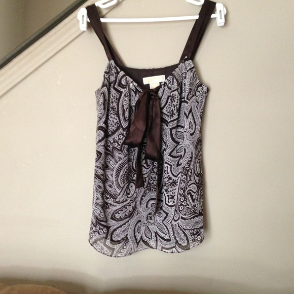 Sleeveless Michael Kors print blouse