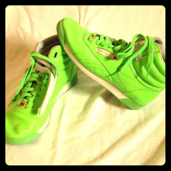 Lime Green Reebok Retro Sneekers