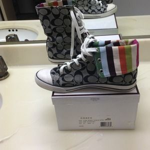 Coach Bonney Hightops. Grey/black