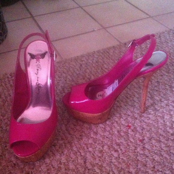 pink heels size 9