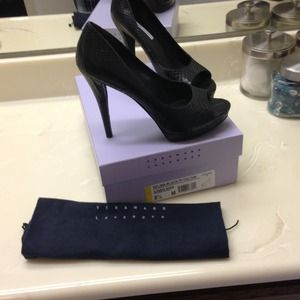 Vera Wang Lavender Black leather Shoes