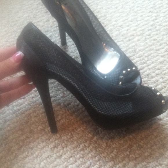 Sold - Picture 2 of 4