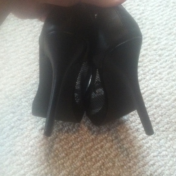 Sold - Picture 3 of 4