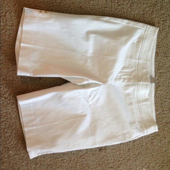 White Bermuda