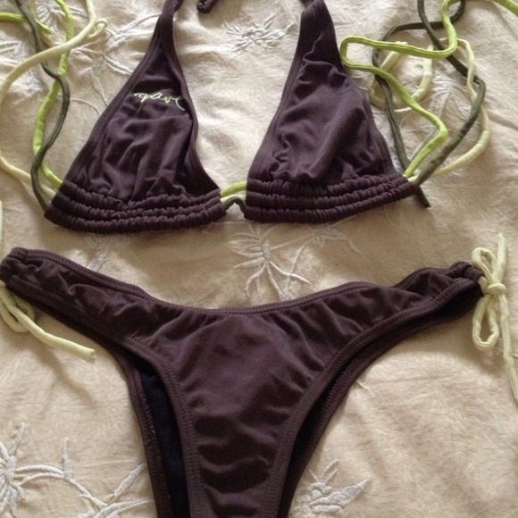 Brown Bikini!!! - Picture 1 of 3