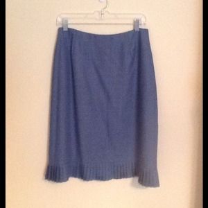 Blue pencil skirt with pleats