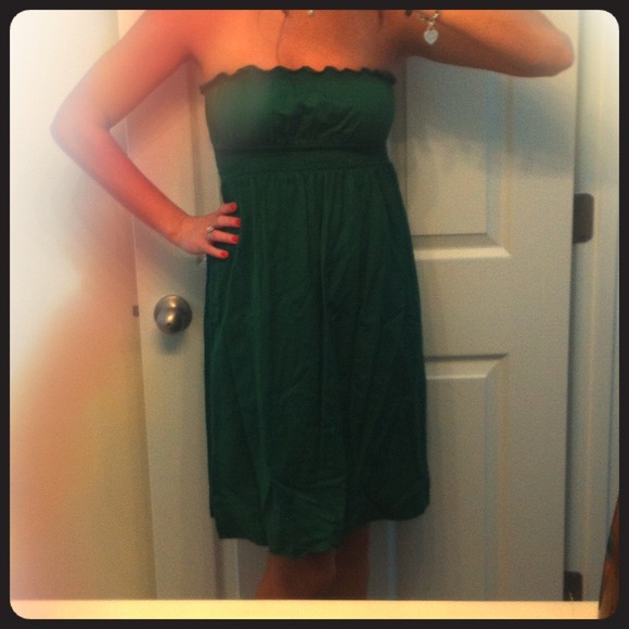 Free People Dresses & Skirts - Green strapless dress!