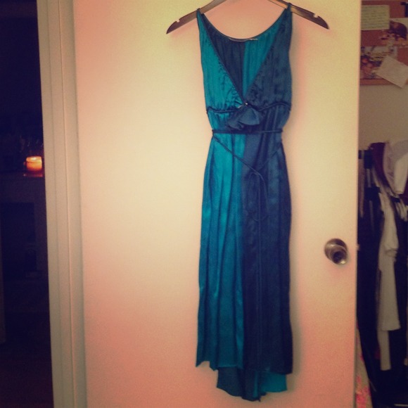 Mint 100% Silk emerald green two tone dress