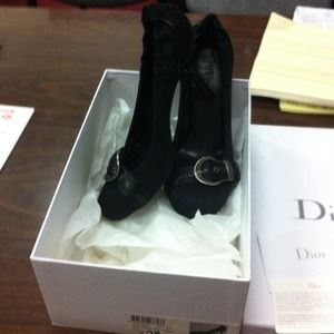 Dior black pumps