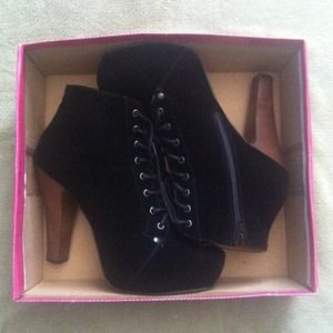 (Lita) JC inspired heels size: 9