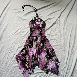 Short summer dress. Never been worn. Tags still on