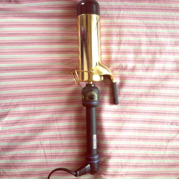 ✖SOLD✖ HOT TOOLS 2 inch curling iron