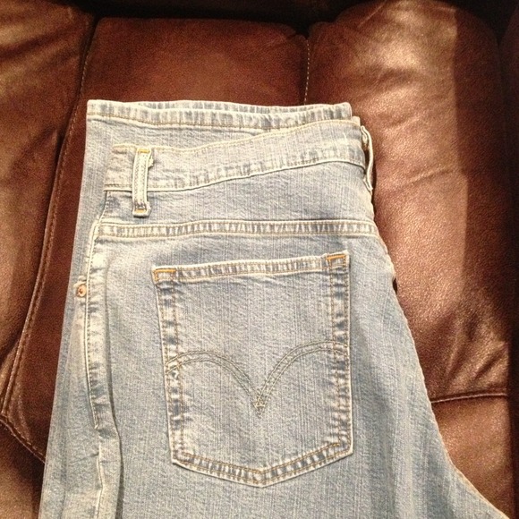 Levi's jeans size 16