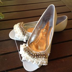 Rampage new white Peeptoe flats ~new ~7. Adorable