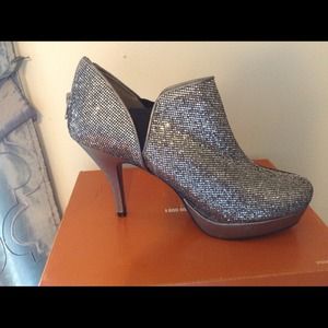 Unlisted black and silver heels boots