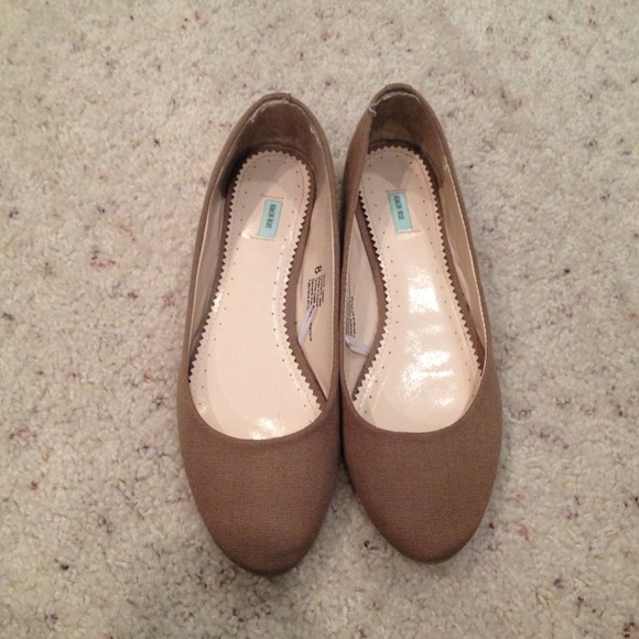 🚫SOLD🚫Taupe urban flats