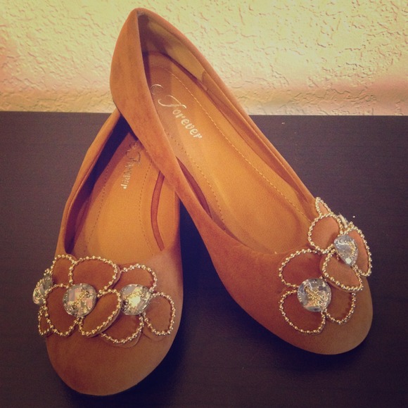 Brand new flat shoes