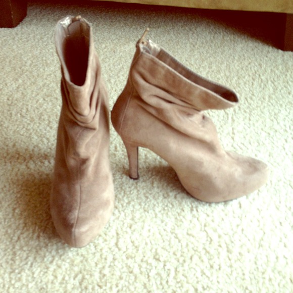 Ankle booties