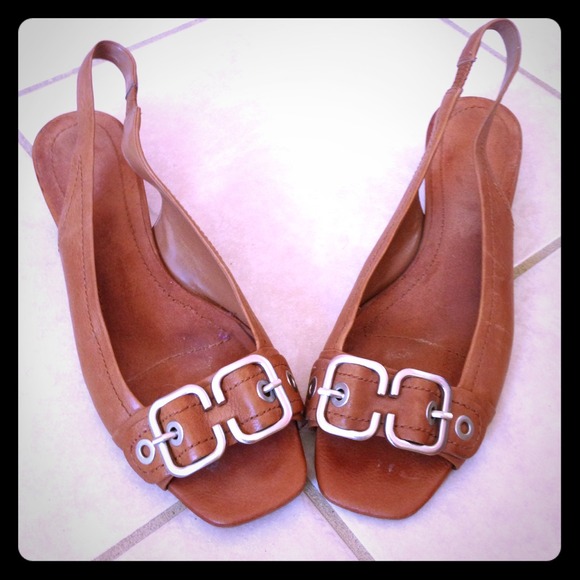 💥💥BUNDLED!!💥💥Buckle wedge