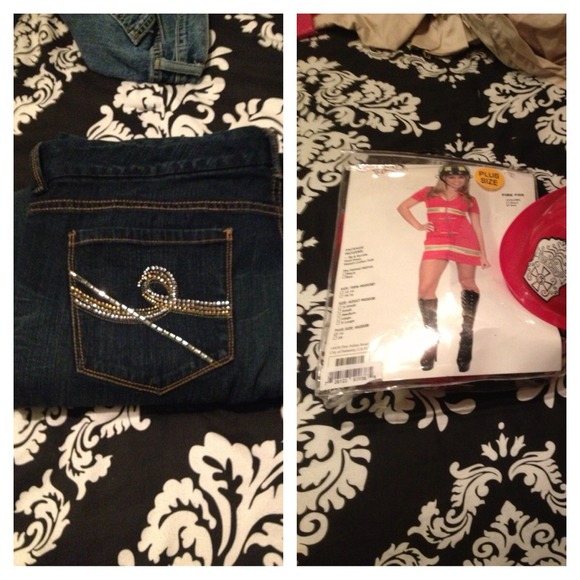 Bundle of seven jeans and costume!