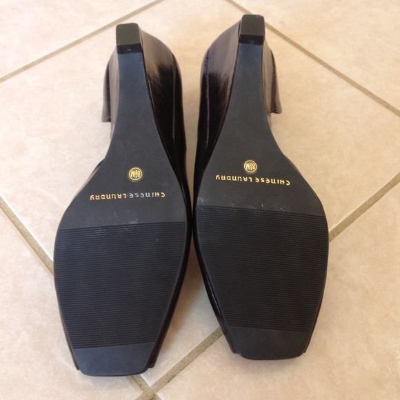 💋$$ REDUCED!💋Mink brown peep-toe leather wedge - Picture 3 of 3