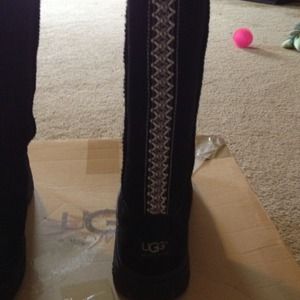 New pair of Uggs size 5