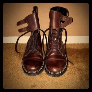 Mia dark brown combat boots