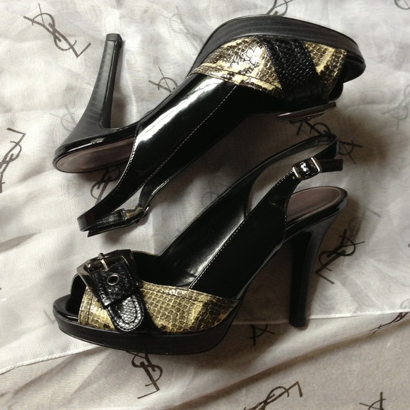 ❤️Sold❤️ Charles Keith open toe heels - Picture 2 of 4