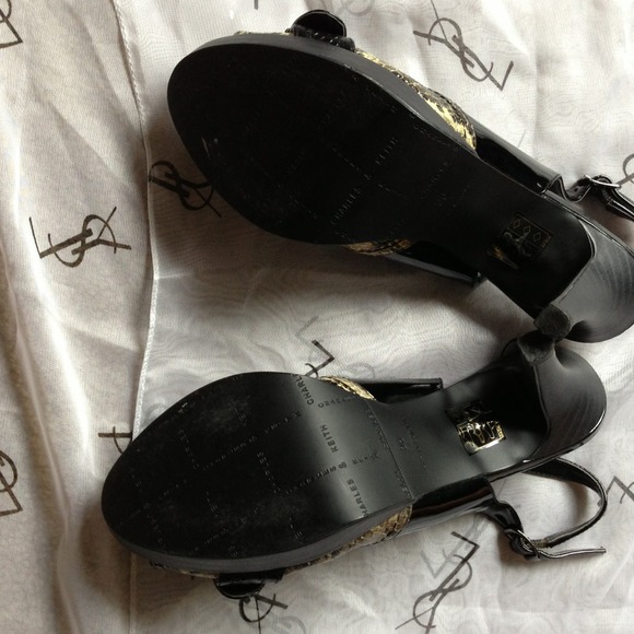 ❤️Sold❤️ Charles Keith open toe heels - Picture 3 of 4