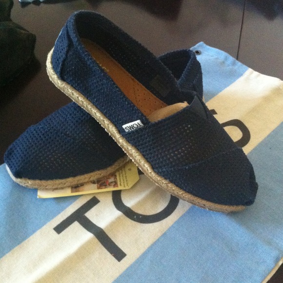TOMS Shoes - Reserved💥Toms💥Reserved💥