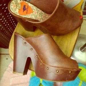 Rocket Dog clogs size 7