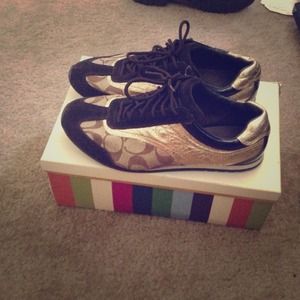 💥AUTHENTIC coach sneakers💥