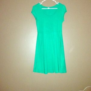 Pretty green dress!