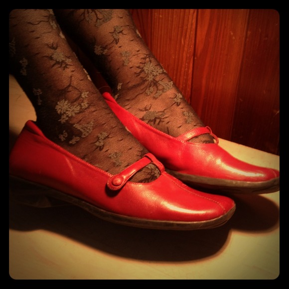 Nine West red leather Mary Janes•reduced•