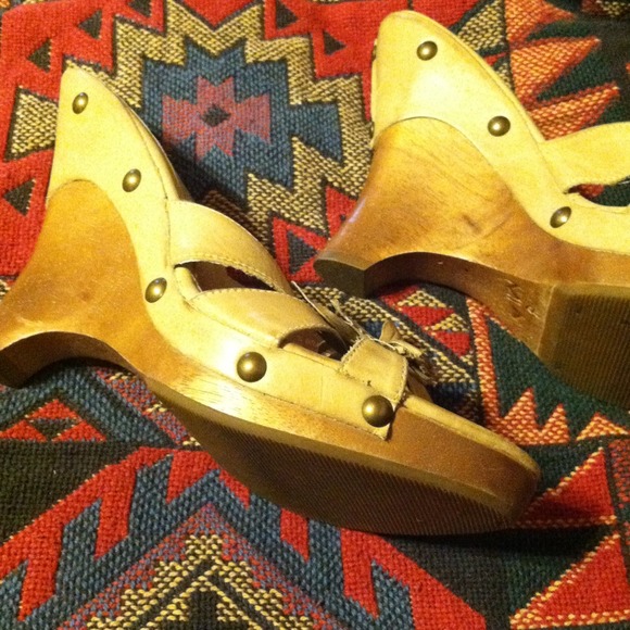 SOLD - Picture 2 of 3