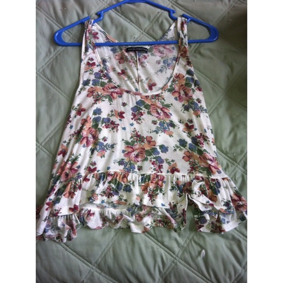 Brandy Melville floral tank