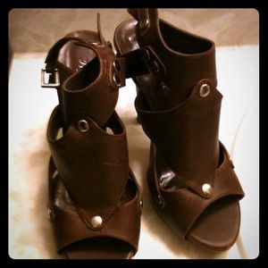 🚫SOLD 🚫 Heels 4 inches super cute Hypnotic