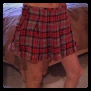 New! Plaid skirt, super cute!