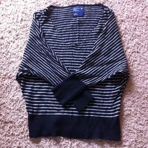 American Eagle sweater!!