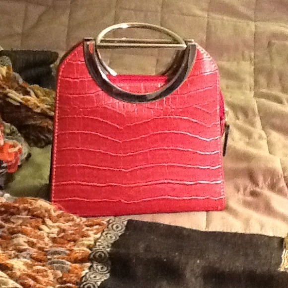 Cocktail purse.