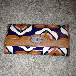 Fossil wallet