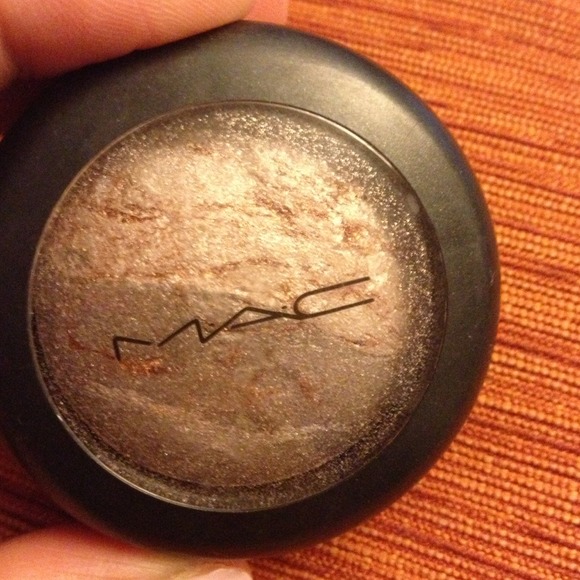💢SOLD💢Mac eyeshadow