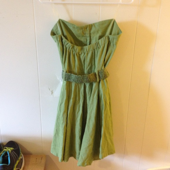 Never worn - Picture 2 of 3