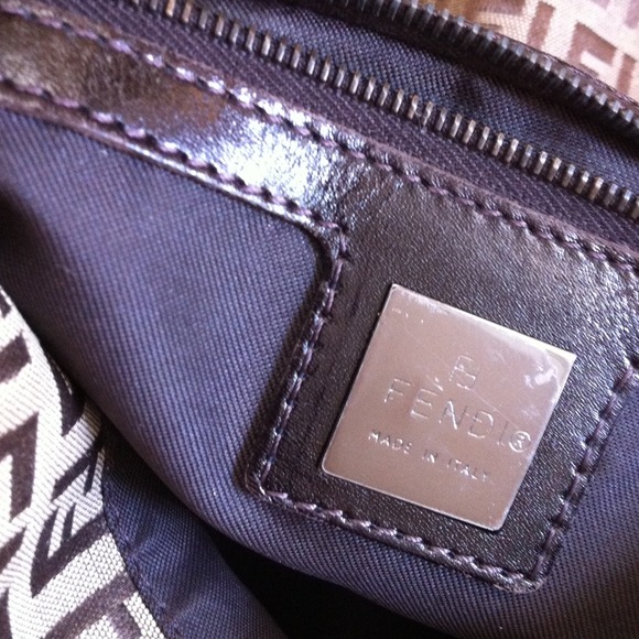 Authentic Fendi canvas bag - Picture 5 of 10